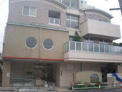 しらこ保育園　　150ｍ(約2分)